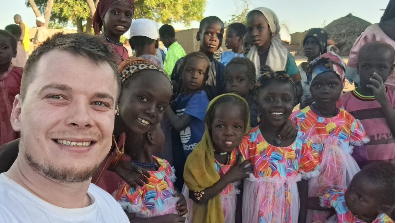 Çocuklar Mutlu Olsun Diye Afrika'dayız